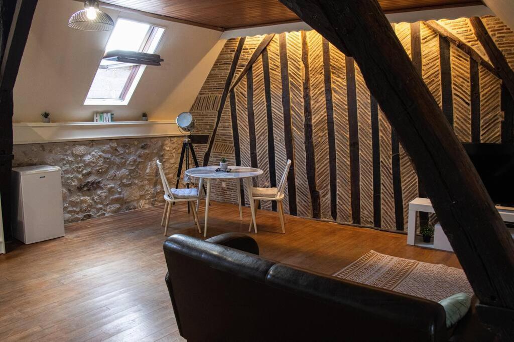 Apartament Columna Historya 2 Bergerac Zewnętrze zdjęcie